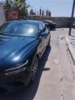 جنسس G70